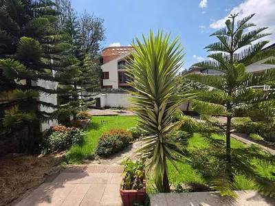 Spacious 3-Bedroom Villa in a Prime Bole Residential Setting