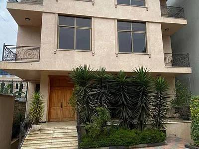 High-Standard Spacious Villa for Rent --- in Old Airport